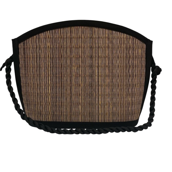 Baskets of Cambodia Wicker Shoulder Bag - Like New - Picture 10 of 10